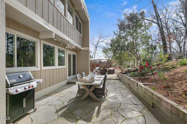 211 Glenhill Lane, Chapel Hill, NC 27514