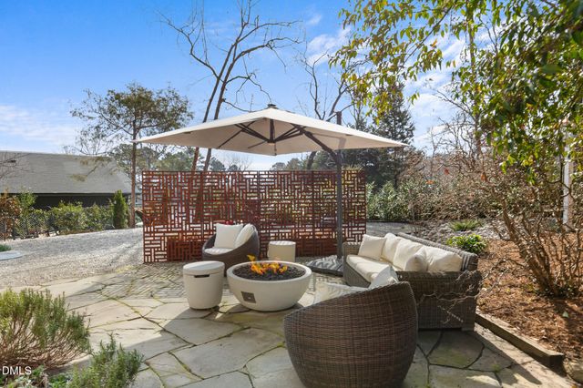 211 Glenhill Lane, Chapel Hill, NC 27514