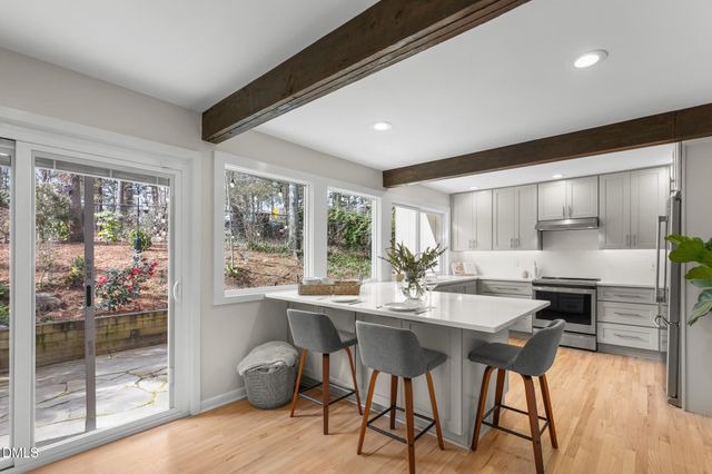 211 Glenhill Lane, Chapel Hill, NC 27514