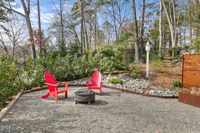 211 Glenhill Lane, Chapel Hill, NC 27514