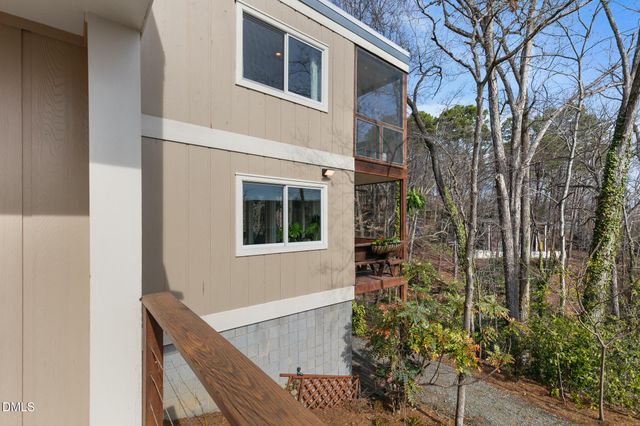 211 Glenhill Lane, Chapel Hill, NC 27514