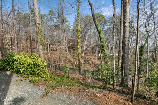 211 Glenhill Lane, Chapel Hill, NC 27514