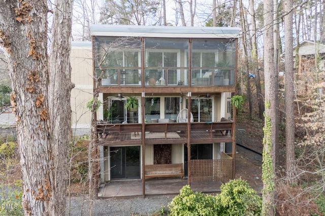 211 Glenhill Lane, Chapel Hill, NC 27514