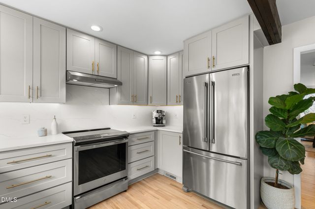 211 Glenhill Lane, Chapel Hill, NC 27514