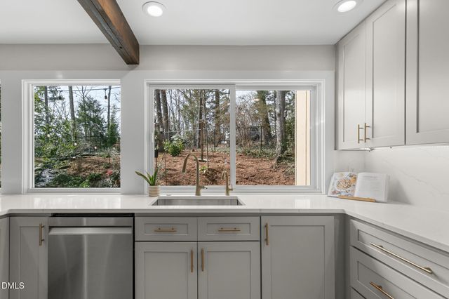 211 Glenhill Lane, Chapel Hill, NC 27514