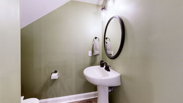479 Ridge Top Ct, Clarksville, TN 37040