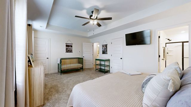 479 Ridge Top Ct, Clarksville, TN 37040