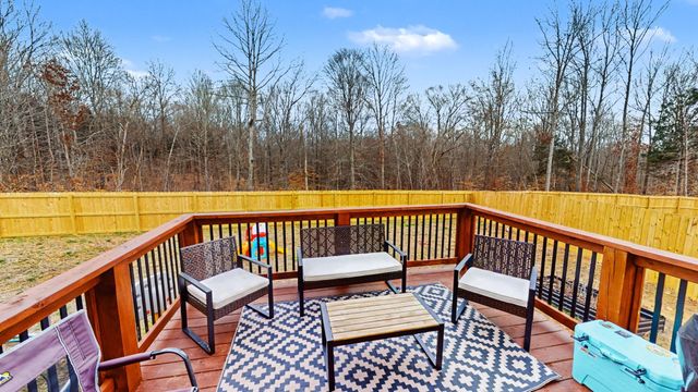 479 Ridge Top Ct, Clarksville, TN 37040