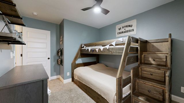 479 Ridge Top Ct, Clarksville, TN 37040