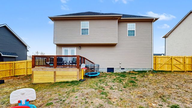 479 Ridge Top Ct, Clarksville, TN 37040