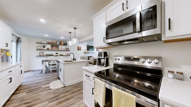 479 Ridge Top Ct, Clarksville, TN 37040