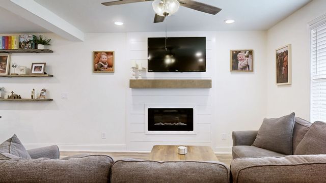 479 Ridge Top Ct, Clarksville, TN 37040