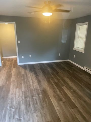 37 Oak 2, Worcester, MA 01605