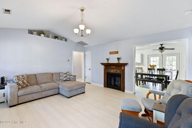 3766 Oakwood Drive SE, Boiling Spring Lakes, NC 28461