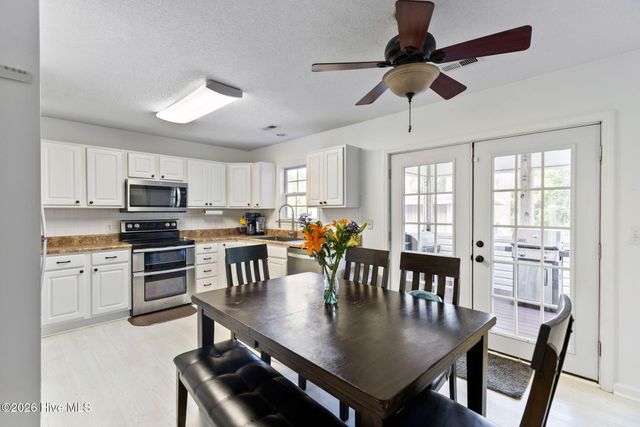 3766 Oakwood Drive SE, Boiling Spring Lakes, NC 28461