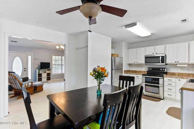 3766 Oakwood Drive SE, Boiling Spring Lakes, NC 28461