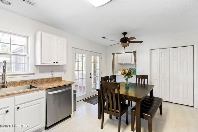 3766 Oakwood Drive SE, Boiling Spring Lakes, NC 28461