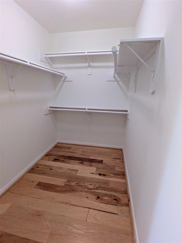 830 E Heights Hollow Ln, Houston, TX 77007