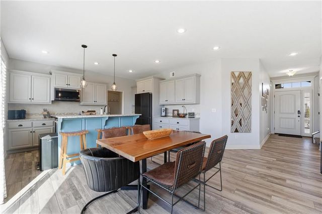 1201 Belinder Drive, Raymore, MO 64083