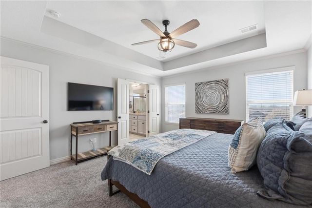 1201 Belinder Drive, Raymore, MO 64083