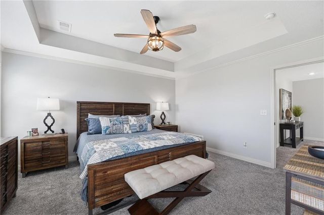 1201 Belinder Drive, Raymore, MO 64083