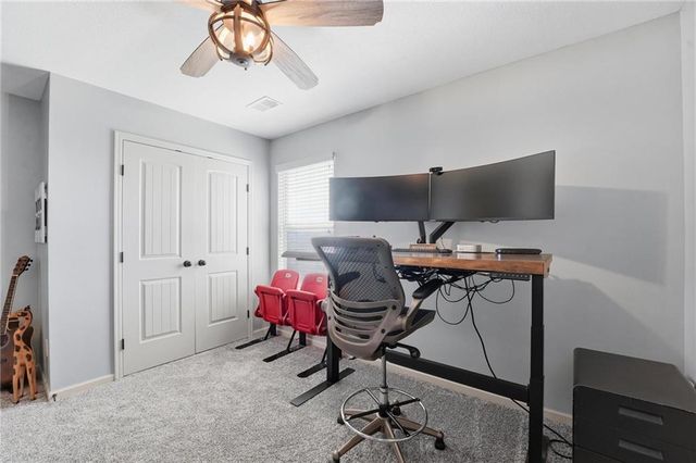 1201 Belinder Drive, Raymore, MO 64083