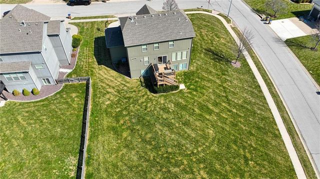 1201 Belinder Drive, Raymore, MO 64083