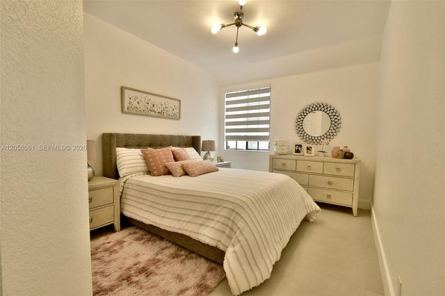 1515 Passion Vine Circle 21, Weston, FL 33326