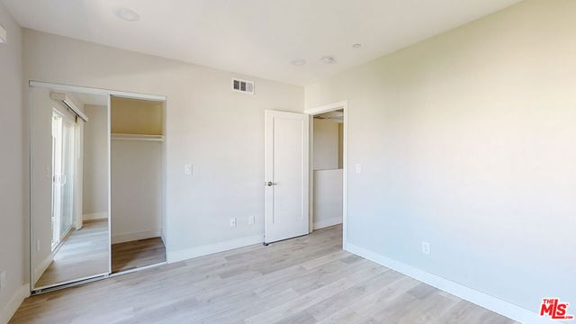 237 Rosemont Avenue, Los Angeles, CA 90026