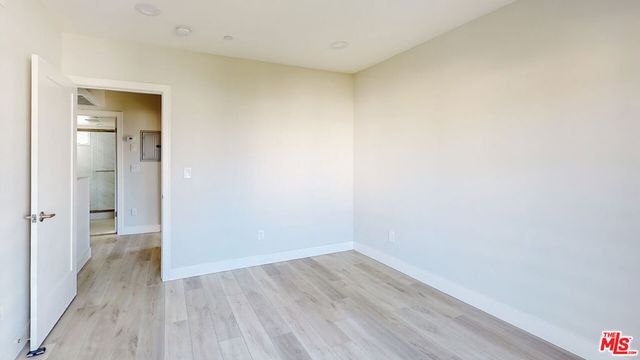 237 Rosemont Avenue, Los Angeles, CA 90026