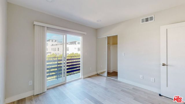 237 Rosemont Avenue, Los Angeles, CA 90026