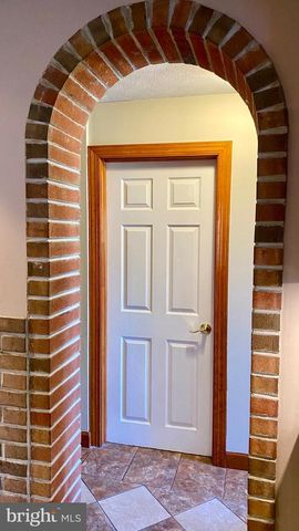 2223 NOBLE, West Lawn, PA 19609