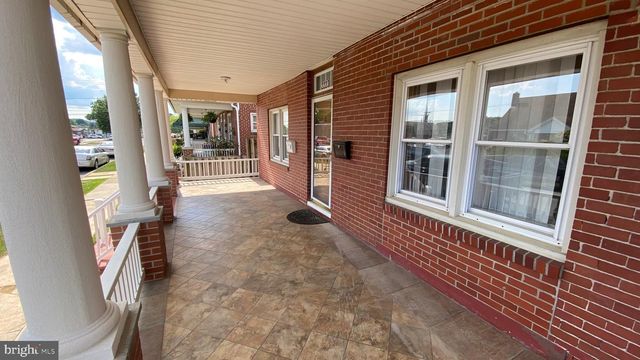 2223 NOBLE, West Lawn, PA 19609