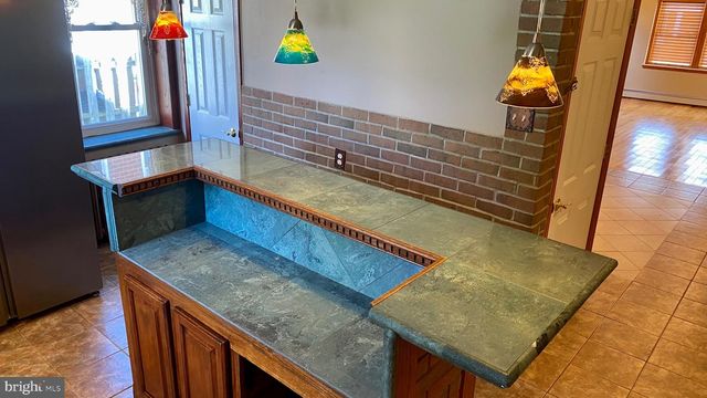 2223 NOBLE, West Lawn, PA 19609