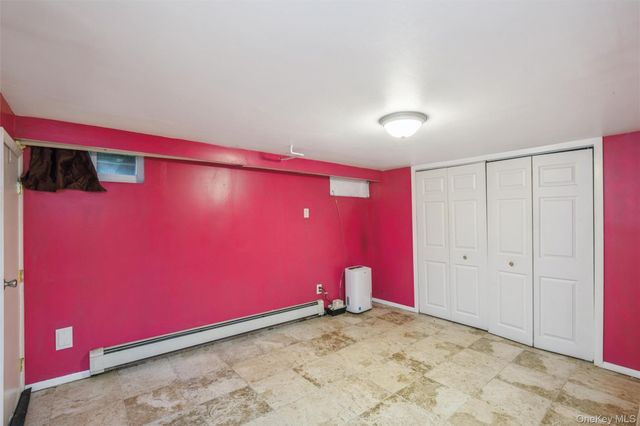 31 E June Street, Lindenhurst, NY 11757