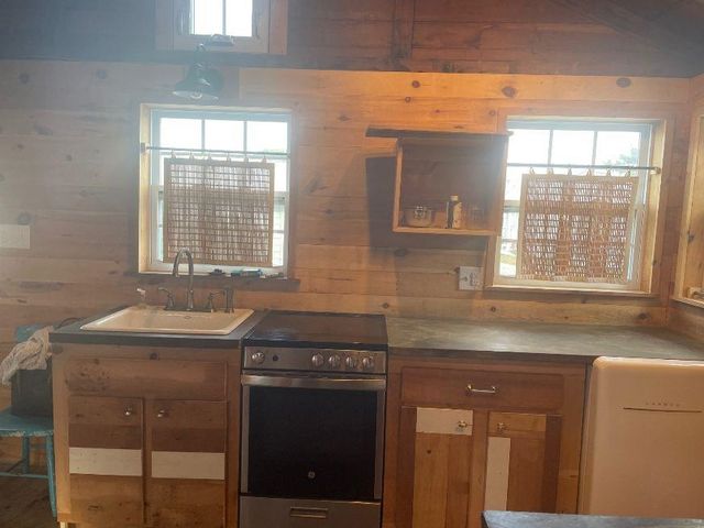 12 Smith Avenue, Hampton, NH 03842