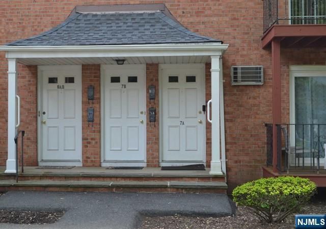 110 Midland Avenue 20B, Midland Park, NJ 07432