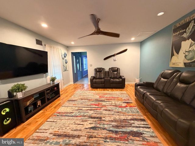 25 KENNEBEC CT, Bordentown, NJ 08505