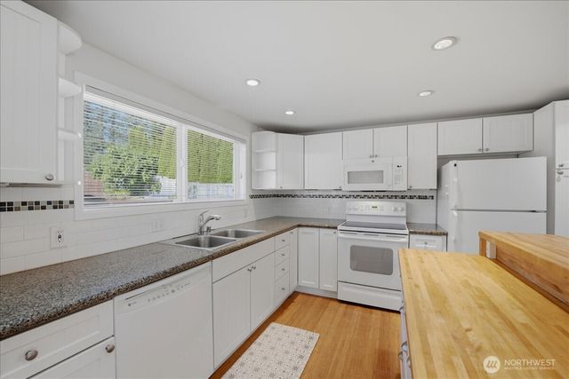 5603 240th Street SW, Mountlake Terrace, WA 98043