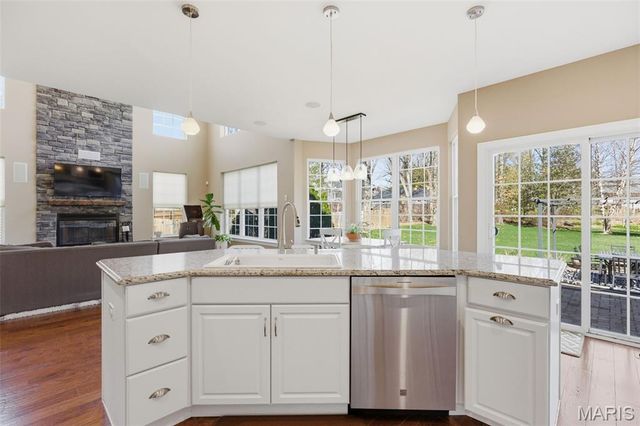 7 E Villa Avenue, Olivette, MO 63132