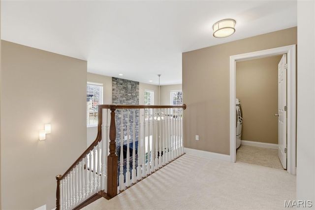 7 E Villa Avenue, Olivette, MO 63132