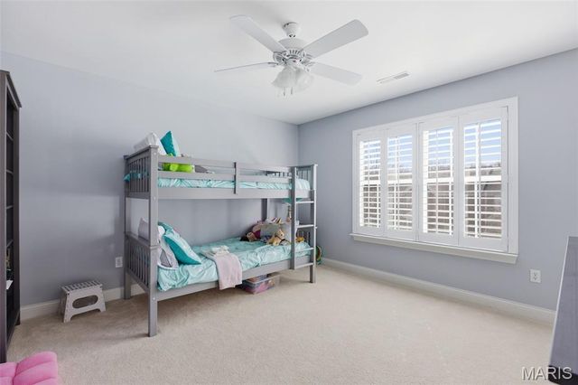 7 E Villa Avenue, Olivette, MO 63132