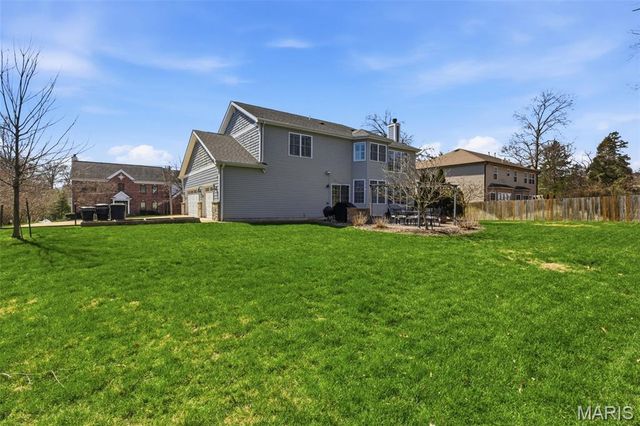 7 E Villa Avenue, Olivette, MO 63132