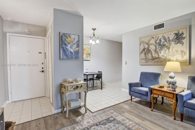 124 NE 19th Ct 110B, Wilton Manors, FL 33305