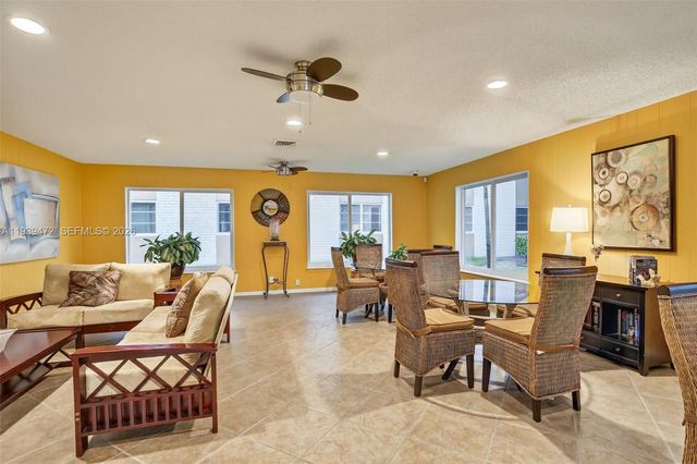 124 NE 19th Ct 110B, Wilton Manors, FL 33305