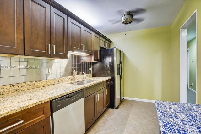 124 NE 19th Ct 110B, Wilton Manors, FL 33305