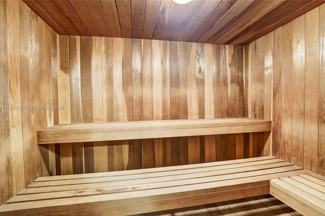 124 NE 19th Ct 110B, Wilton Manors, FL 33305