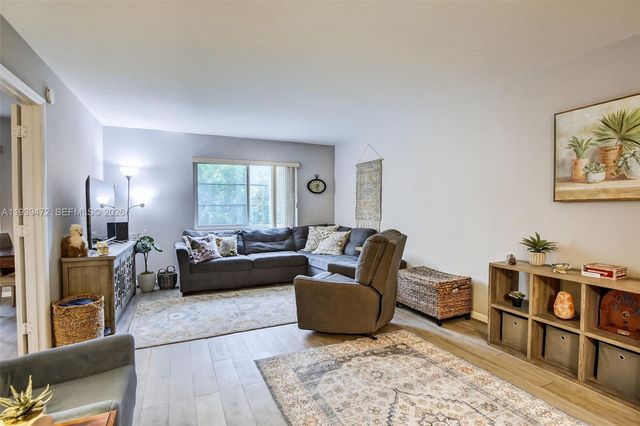 124 NE 19th Ct 110B, Wilton Manors, FL 33305