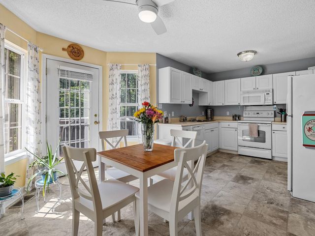 623 S Serena Hills Drive, Moore, SC 29369