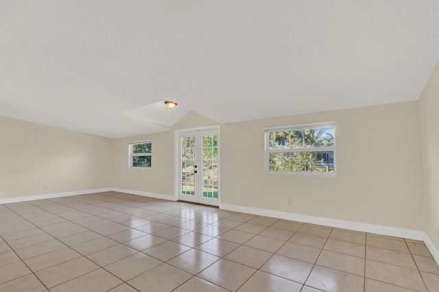 8074 SE River Lane, Stuart, FL 34997